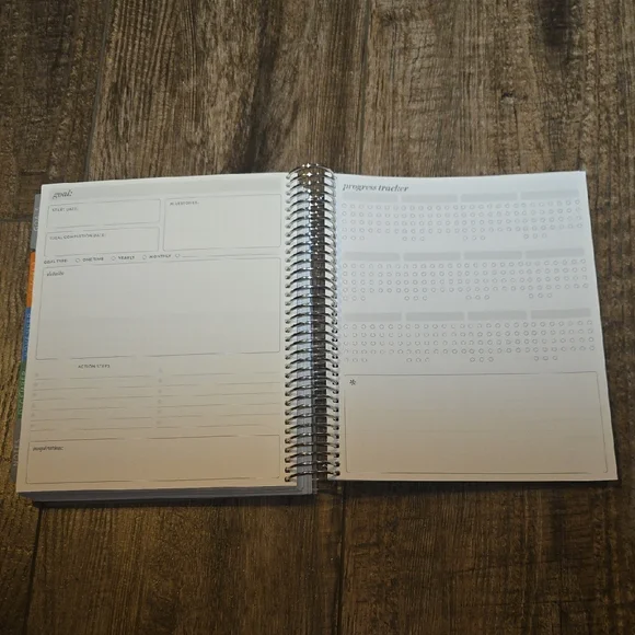 Erin Condren 2026 LifePlanner with Geometric Colors - Picture 4 of 6